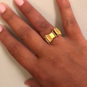 kate spade “take a bow” gold tone ring